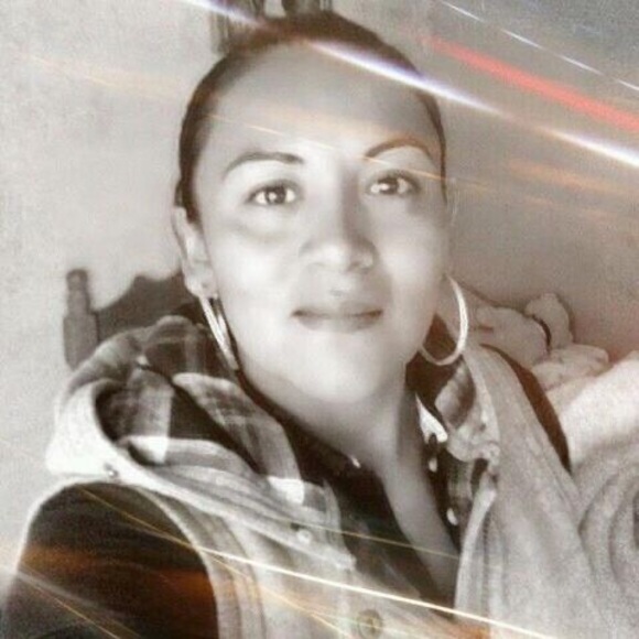 Meet your Posher, Yaz - Picture 1 of 1